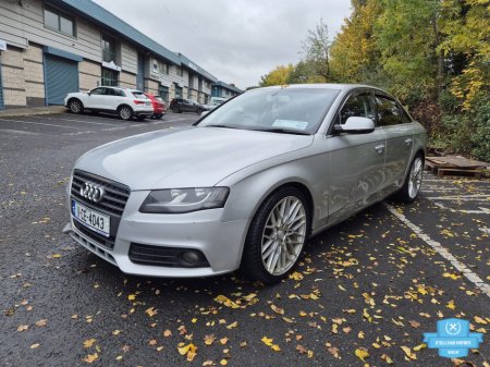 2011 Audi A4 / 2011 / 2.0 TDI TECHNIK / MANUAL