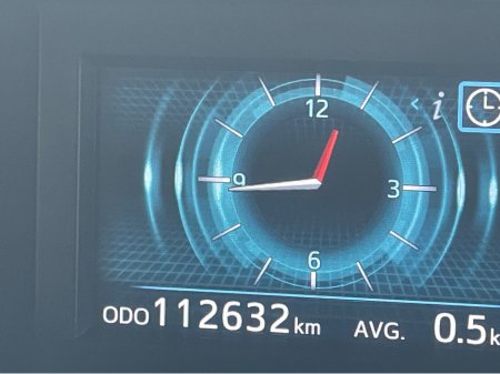 2015 Toyota Prius Alpha - thumbnail 13