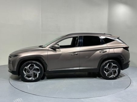 2021 Hyundai Tucson - view 4