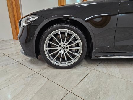 2025 Mercedes-Benz S Class - thumbnail 3