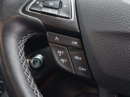 2017 Ford Kuga 1.5TDCi 120PS FWD ST-Line €17,999 thumbnail