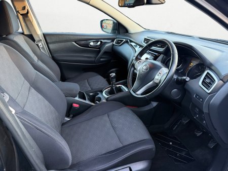 2017 Nissan Qashqai - thumbnail 5