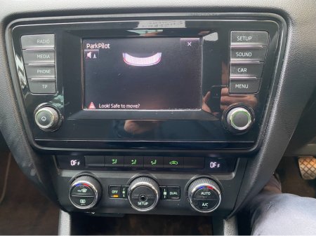 2015 Skoda Octavia ELEGANCE 1.2 TSI 105HP €10,999 thumbnail