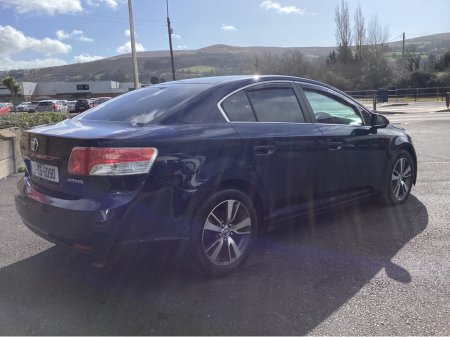 2010 Toyota Avensis - thumbnail 4