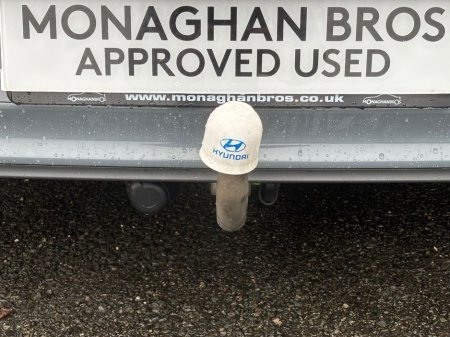 2020 Hyundai Ioniq PREMIUM SE PHEV S-A €19,638 thumbnail