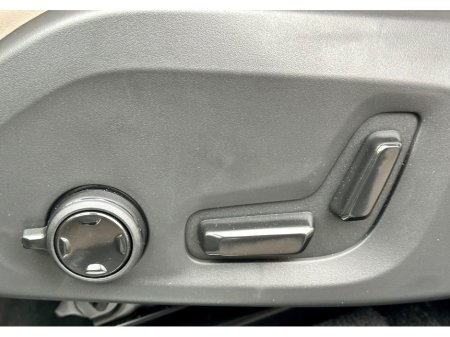 2026 Volvo XC90 - thumbnail 10