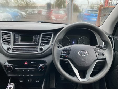 2017 Hyundai Tucson - thumbnail 11