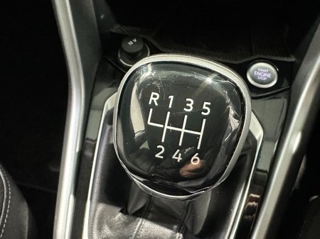 2025 Volkswagen T-Roc - thumbnail 23