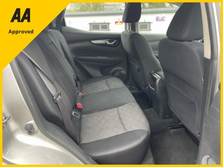 2015 Nissan Qashqai - thumbnail 3