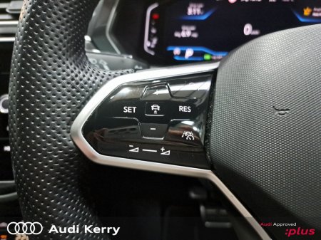 2023 Volkswagen Tiguan 2.0 TDI R LINE SA 5DR A €40,900 thumbnail