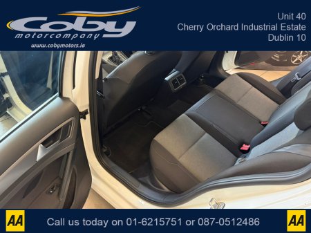 2013 Volkswagen Golf - thumbnail 18