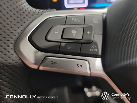 2026 Volkswagen Tayron R-Line thumbnail