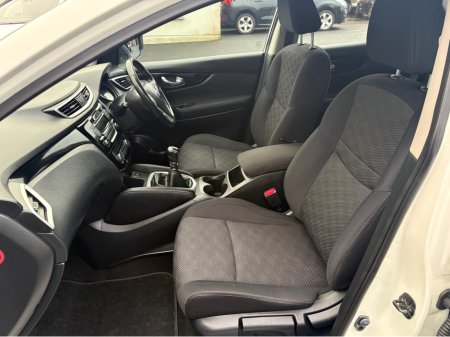 2015 Nissan Qashqai 1.2 PET SV E6 4DR €9,450 thumbnail