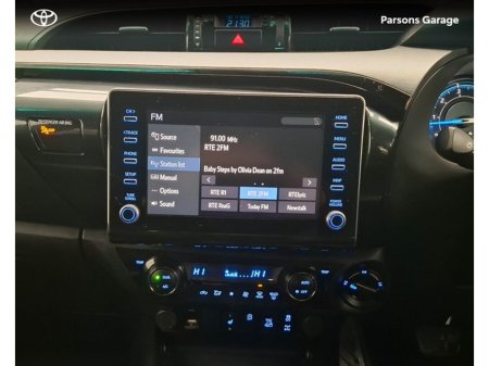 2023 Toyota Hilux HILUX 2.8 INVINCIBLE AUTO thumbnail
