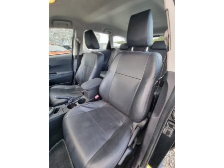 2014 Toyota Auris - thumbnail 16