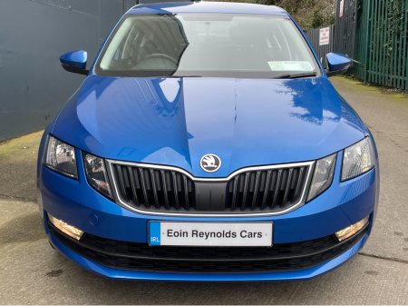 2017 Skoda Octavia - thumbnail 3