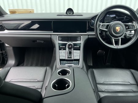 2018 Porsche Panamera - thumbnail 19
