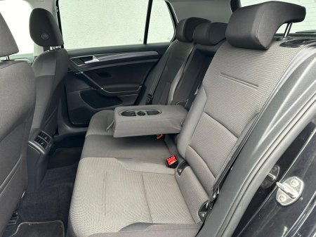 2017 Volkswagen Golf 1.6 TDI SE DSG 115PS AUTO €14,900 thumbnail