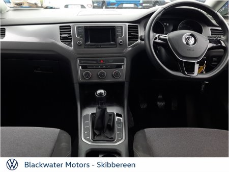 2017 Volkswagen Golf SV - thumbnail 2