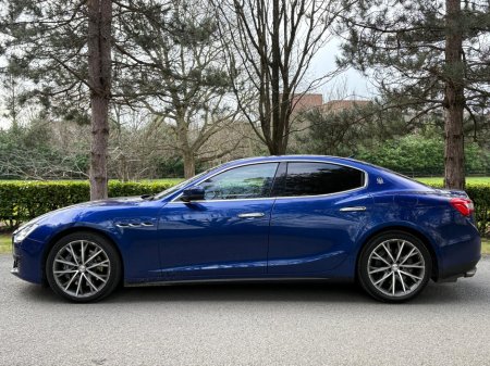 2019 Maserati Ghibli - view 3