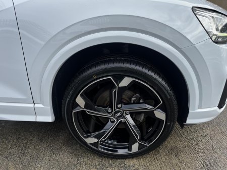 2021 Audi Q2 Audi Q2 1.0 Petrol , auto  18