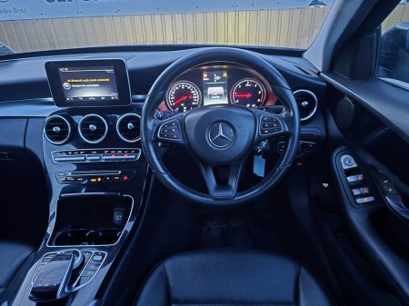 2015 Mercedes-Benz C Class - thumbnail 18