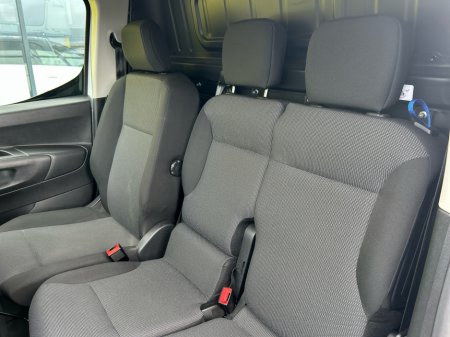 2025 Citroen Berlingo LX PLUS BLUEHDI 100 M thumbnail