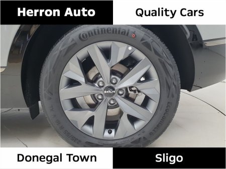 2024 Kia Sportage HEV 1.6T €38,900 thumbnail