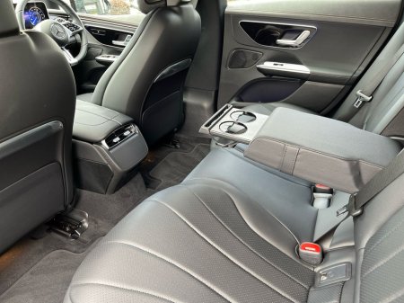 2025 Mercedes-Benz EQE - thumbnail 18