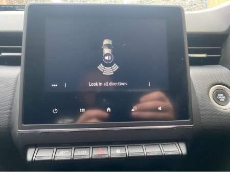 2020 Renault Clio - thumbnail 8