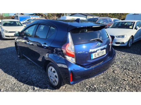 2019 Toyota Aqua - thumbnail 10