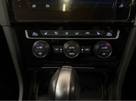 2018 Volkswagen Golf - thumbnail 24