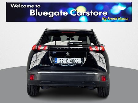 2022 Peugeot 2008 - thumbnail 3