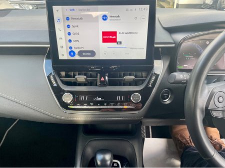 2023 Toyota Corolla LUNA SALOON 4DR AUTO 1.8 PETROL/ELECTRIC SELF CHARGING HYBRID €21,950 thumbnail