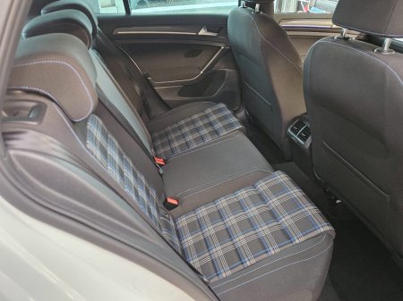 2020 Volkswagen Golf 1.4 TSI 5DR 204HP GTE DSG €22,950 thumbnail