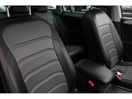 2017 Volkswagen Tiguan - thumbnail 11