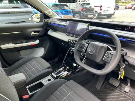 2026 Citroen C3 Plus Hybrid 48V 110 thumbnail