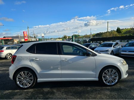 2015 Volkswagen Polo ( 152 )1.4 GT 150BH HI SPEC HIGHLINE EDITION - ALCANTARA SEATS - REV CAMERA - €12,950 thumbnail