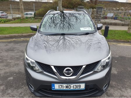 2017 Nissan Qashqai 1.6 DSL // AUTOMATIC // PAN ROOF // €10,995 thumbnail