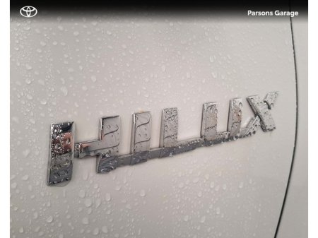 2023 Toyota Hilux HILUX 2.8 INVINCIBLE AUTO thumbnail