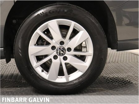 2025 Volkswagen Caddy Maxi Life CADDY LIFE TDI 122HP A7F €47,950 thumbnail