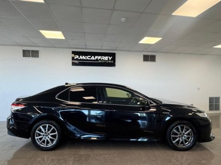 2020 Toyota Camry 2.5 Camry Hybrid €22,495 thumbnail