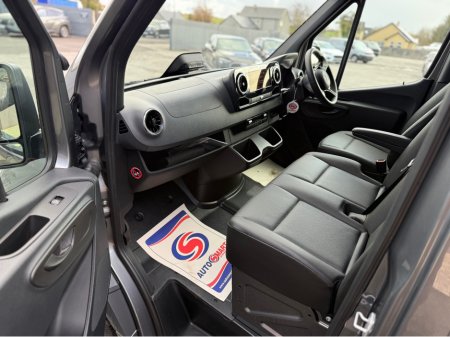 2025 Mercedes-Benz Sprinter - thumbnail 11