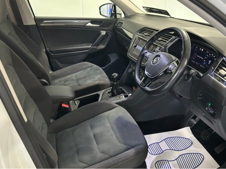 2020 Volkswagen Tiguan Allspace A7 HIGHLINE 2.0 TDI ALLSPACE MANUAL 6SPEED FWD 150 5DR €34,900 thumbnail