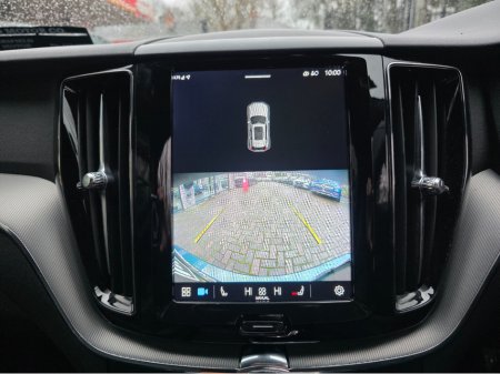 2023 Volvo XC60 2.0 B4 PLUS DARK AUTO. HUGE SPEC. FINANCE ARRANGED. SIMI. AA APPROVED. €42,950 thumbnail