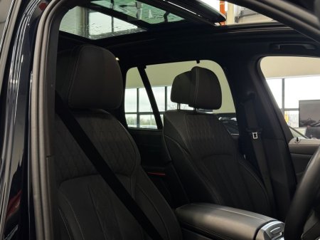 2023 BMW X5 XDRIVE50E M SPORT thumbnail