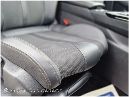 2024 Peugeot 3008 1.5 BlueHDi 130bhp Auto 6.4 GT €35,995 thumbnail