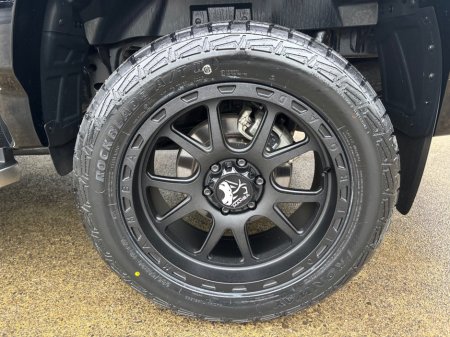 2024 Volkswagen Amarok AVENTURA V6 TDI 4M DC 4MOTION €61,900 thumbnail