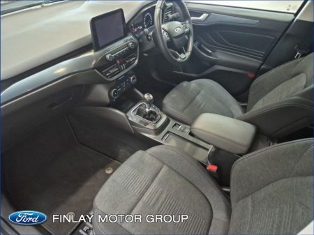 2021 Ford Focus - thumbnail 4