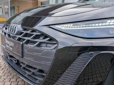 2025 Audi A6 E-HYBRID QUATTRO LAUNCH EDITION €79,888 thumbnail